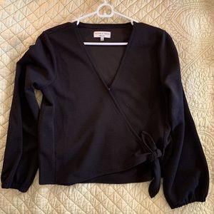Black, tie V Madewell shirt, size M